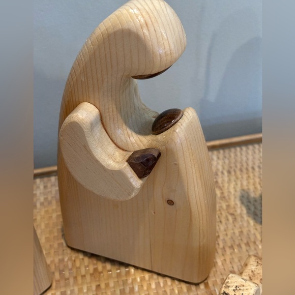 Handmade wood Nativity scene 6 pcs in excellent condition ! - Picture 3 of 7